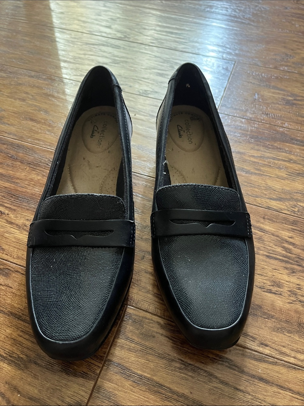 Clarks Black Women's Textured Slip-On Loafers